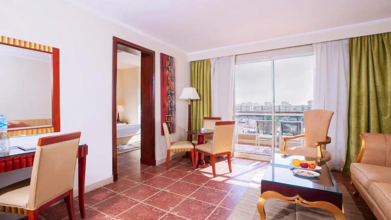 Hotel Coral Sea Beach & Aqua Park - Al Ain Sokhna